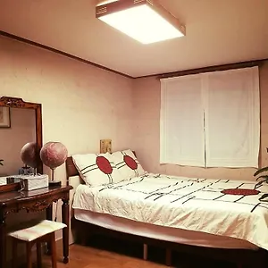 Guest house Lydia Craft **